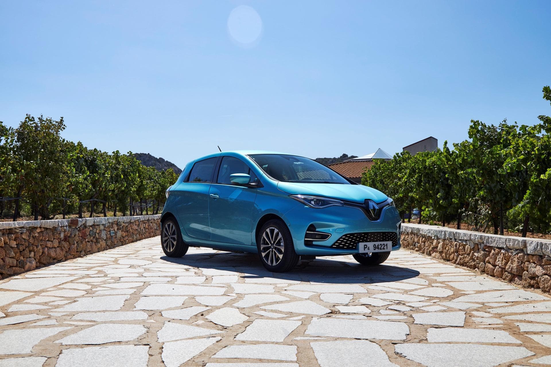Cover Image for Renault ZOE verdreifacht seinen Absatz in 2020