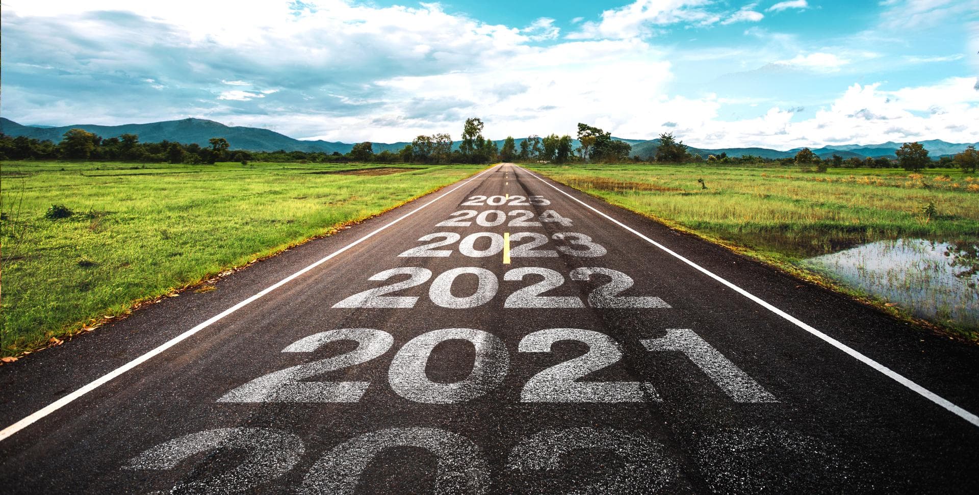 Cover Image for Ausblick auf die Entwicklung des E-Automarktes bis 2025