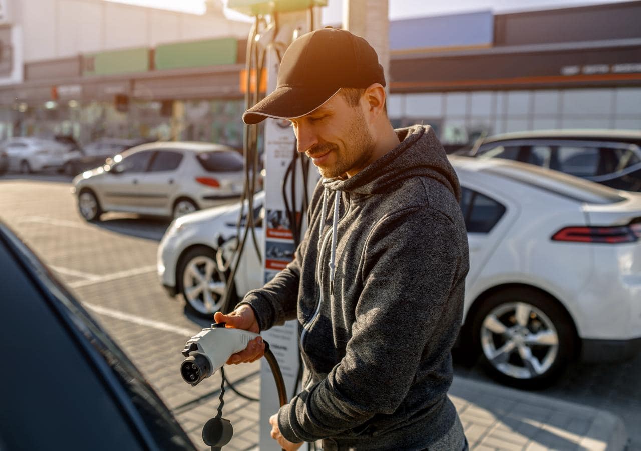 Cover Image for Aus dem Alltag eines E-Autofahrers – Was du vor deinem ersten E-Auto wissen solltest!
