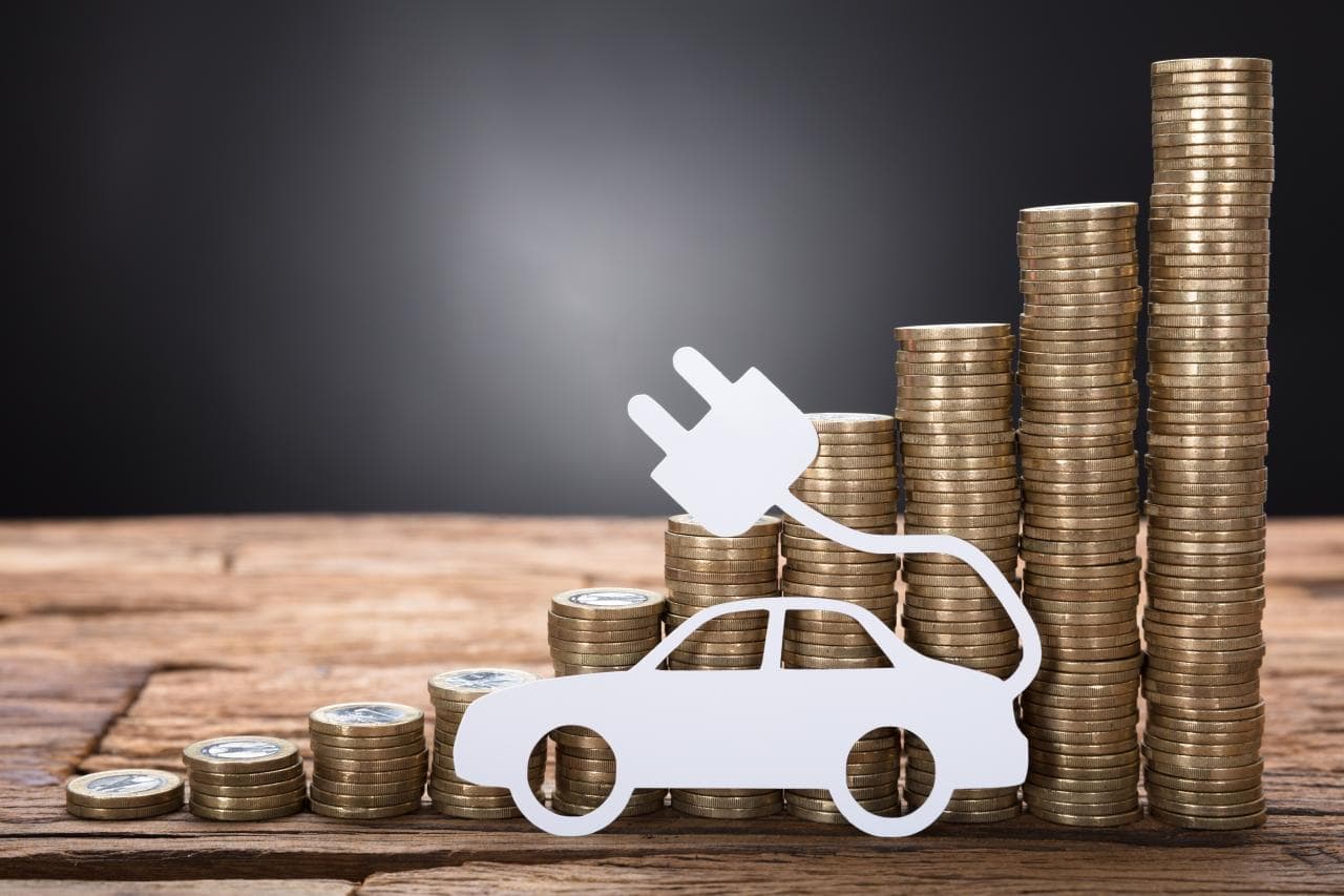 Cover Image for Neue Studie: E-Autos sind günstiger als viele denken