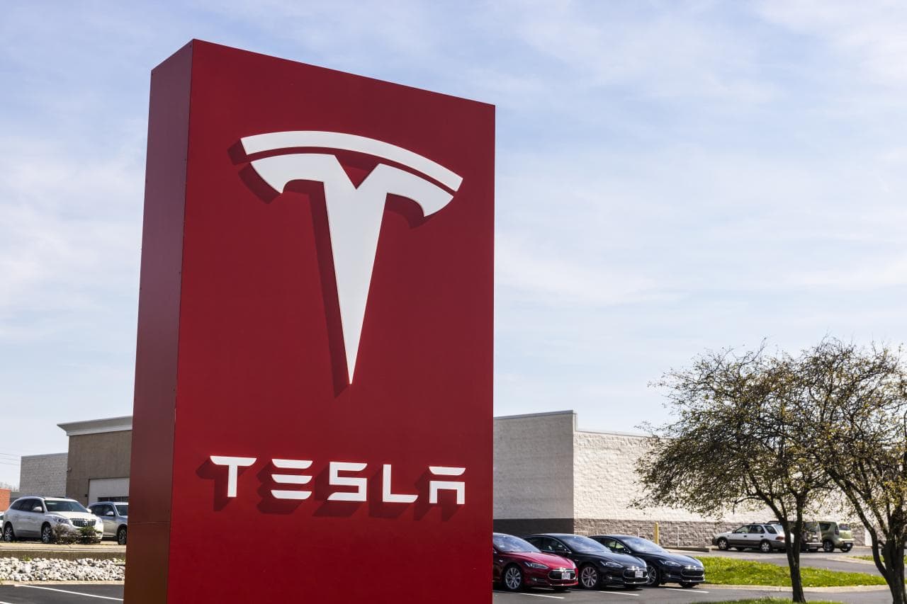 Cover Image for Tesla kritisiert deutsches Genehmigungsverfahren als hinderlich für klimarelevante Projekte