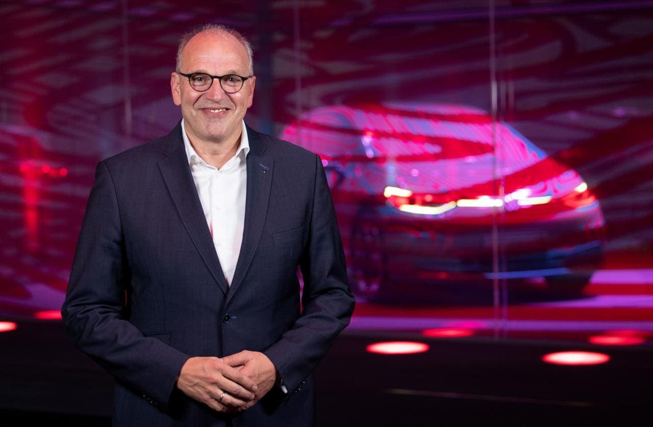 Cover Image for Ex-VW-Manager: „Das Land läuft von Kompromiss zu Kompromiss“