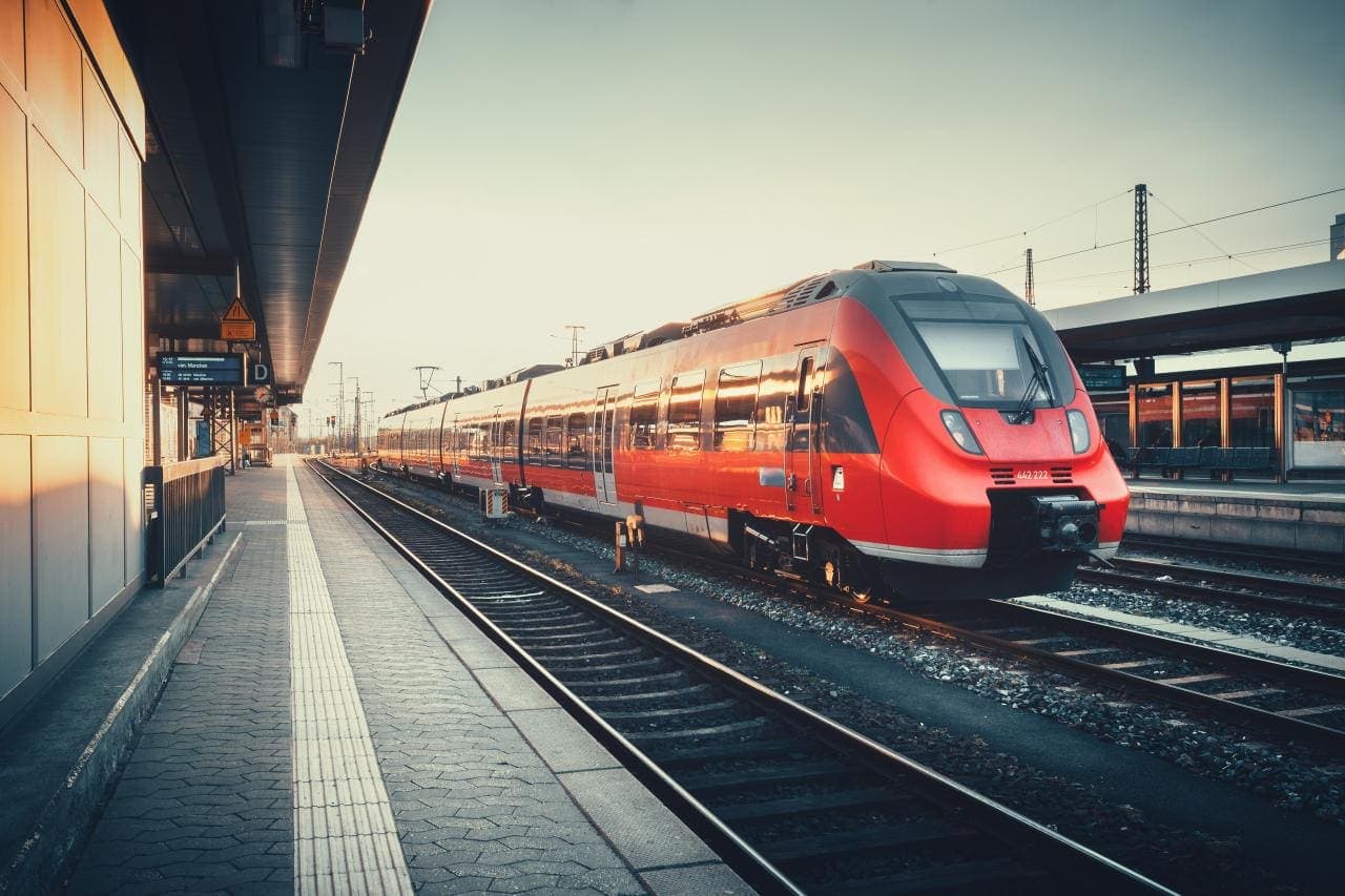Cover Image for 227 Millionen für alternative Antriebe: Weg vom Diesel im Bahnverkehr