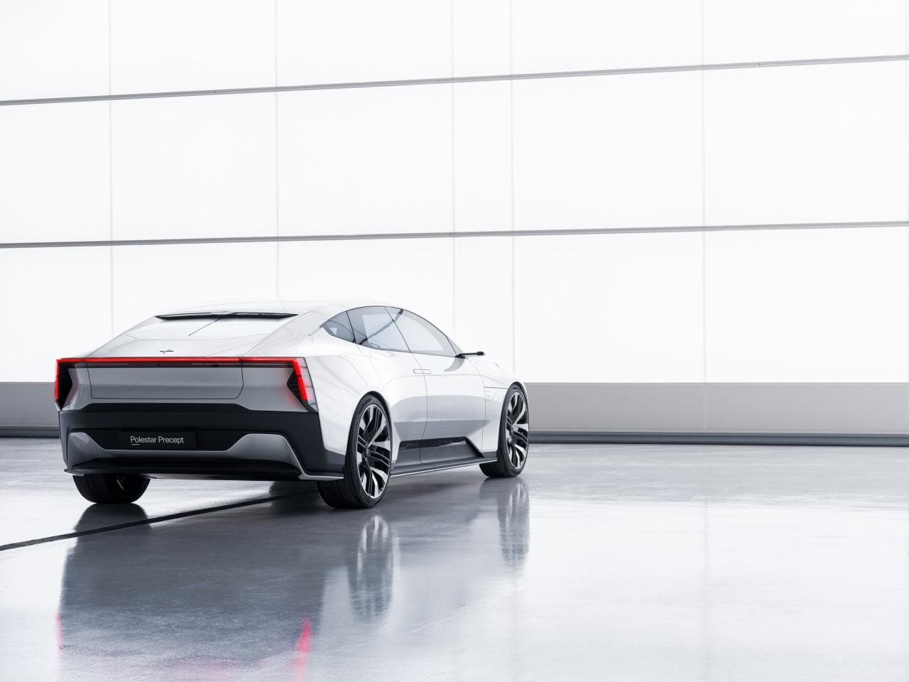 Cover Image for Steht Polestar kurz vor 25 Mrd. US-Dollar schwerem Börsengang?