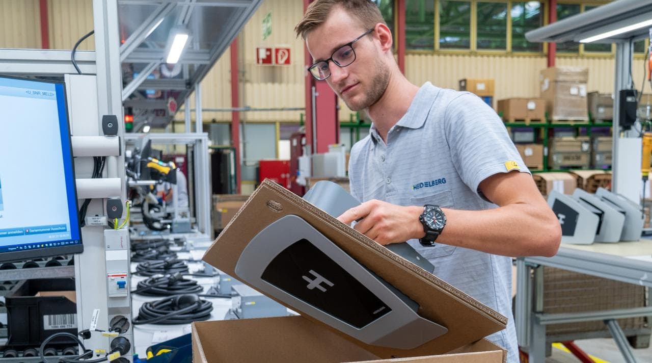 Cover Image for Heidelberg steigert Wallbox Absatz und baut Ladestation-Produktion aus