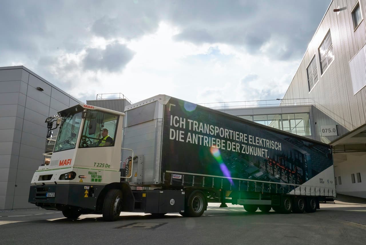 BMW setzt auf Elektro-Lkw im Werksverkehr