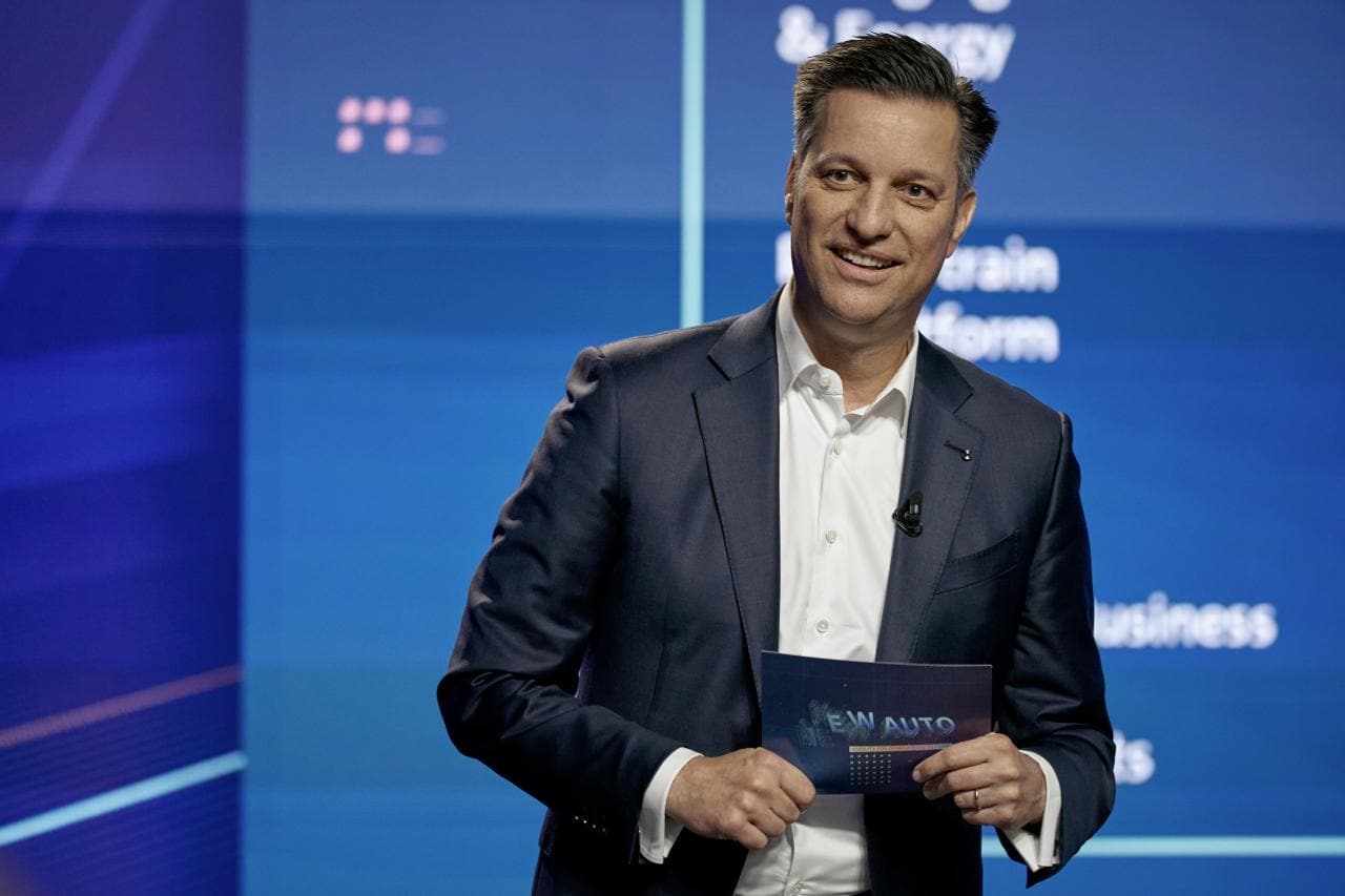 Batterie-Rohstoffkreislauf und Umbau der Energiewirtschaft aus Sicht von VW-Vorstand Schmall