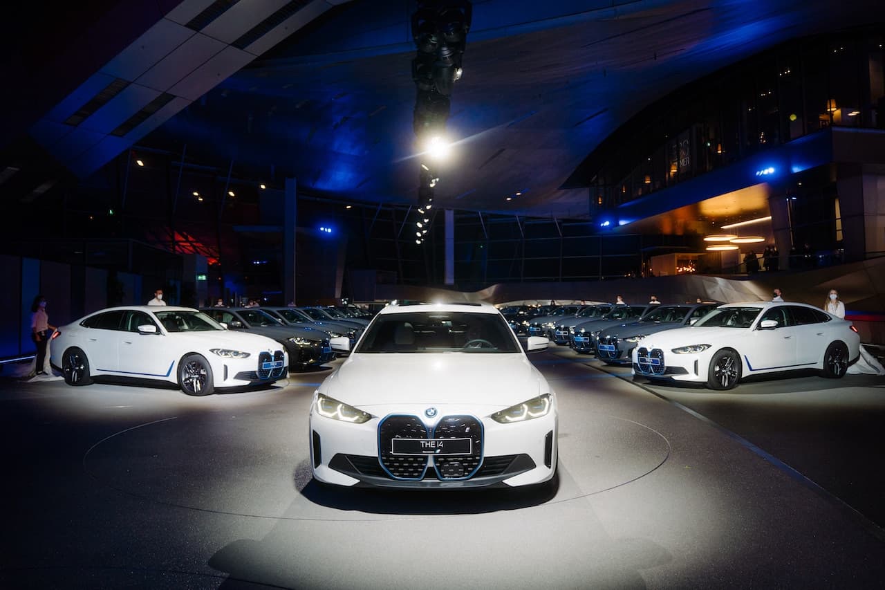 Cover Image for So plant BMW seine internationale E-Auto Zukunft