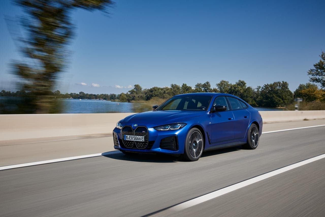 Cover Image for BMW Chef: BMW i4 und iX auf Monate ausverkauft