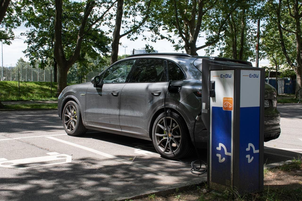 Cover Image for EnBW: „Wir haben heute insgesamt keinen Mangel an Ladesäulen“