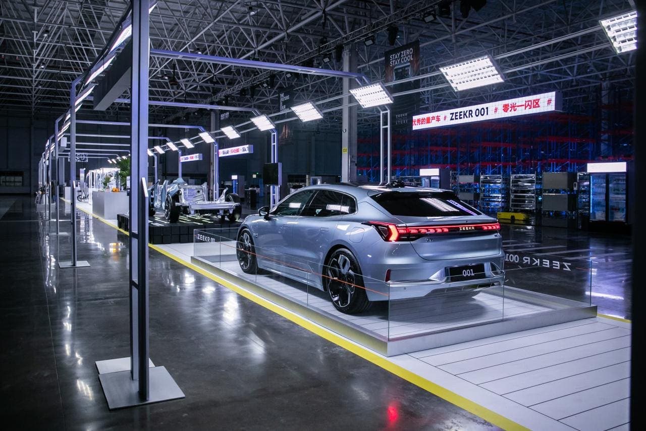 Cover Image for Zeekr 001 vor Europas Markteinführung 10.000 E-Autos gefertigt
