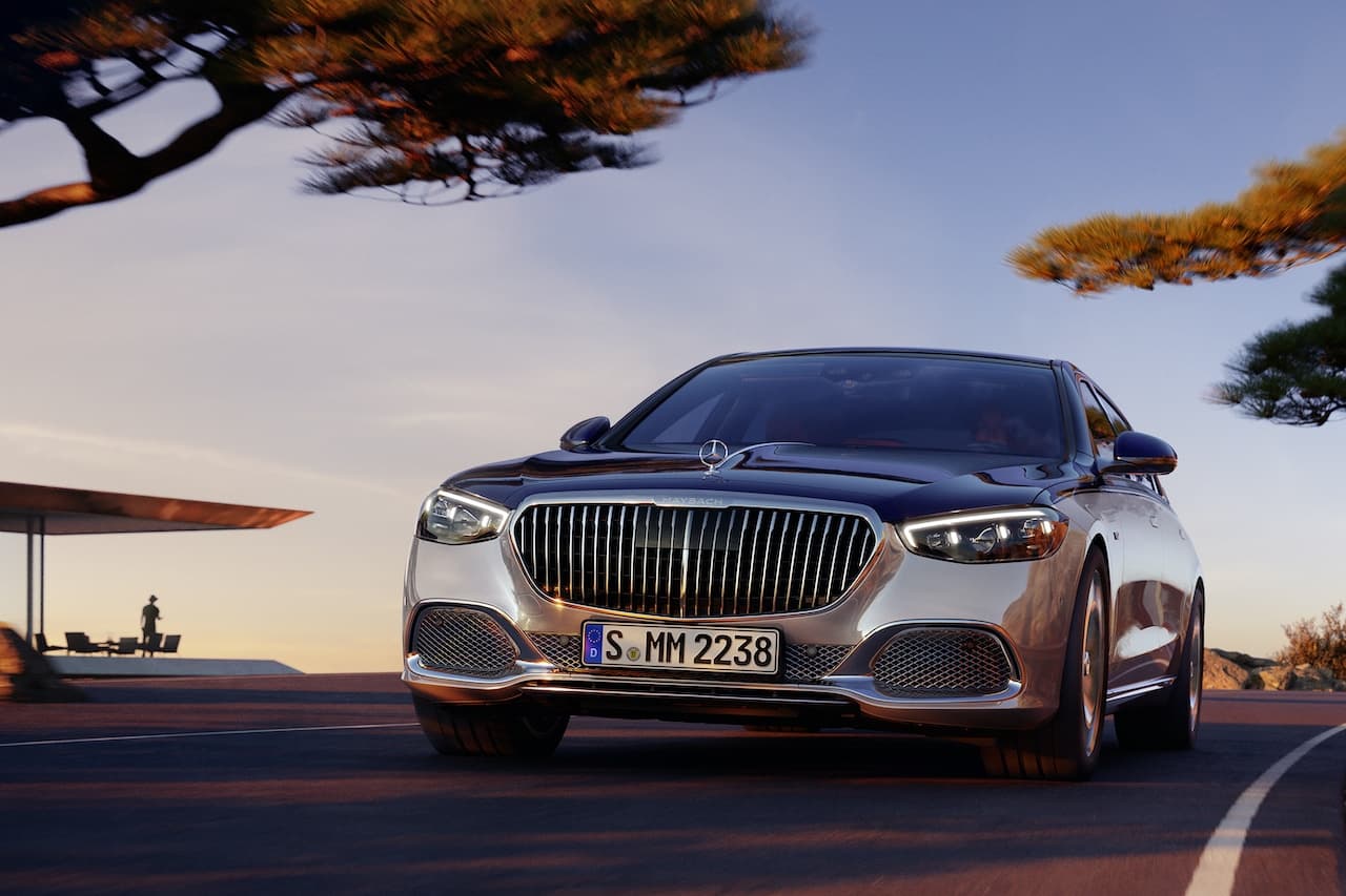 Cover Image for Mercedes-Benz kann E-Auto-Absatz verdreifachen