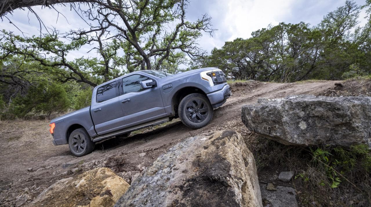 Cover Image for Fahrbericht: Ford F-150 Lightning – Läuft er Tesla den Rang ab?