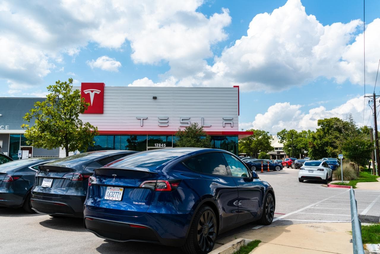 Tesla-Dominanz: Fast jedes fünfte E-Auto ein Tesla in Europa