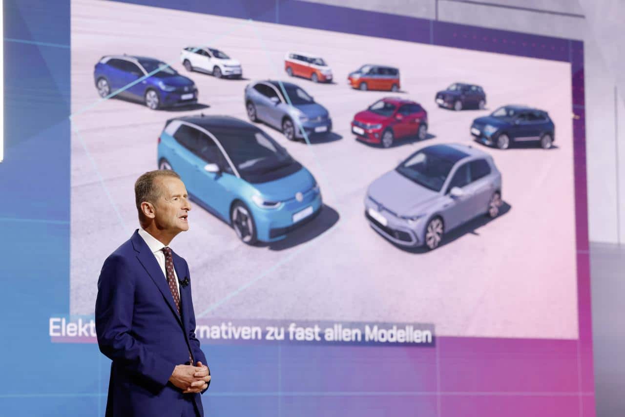 Cover Image for VW-Chef Diess: „Das Auto wird attraktiver als jemals zuvor“