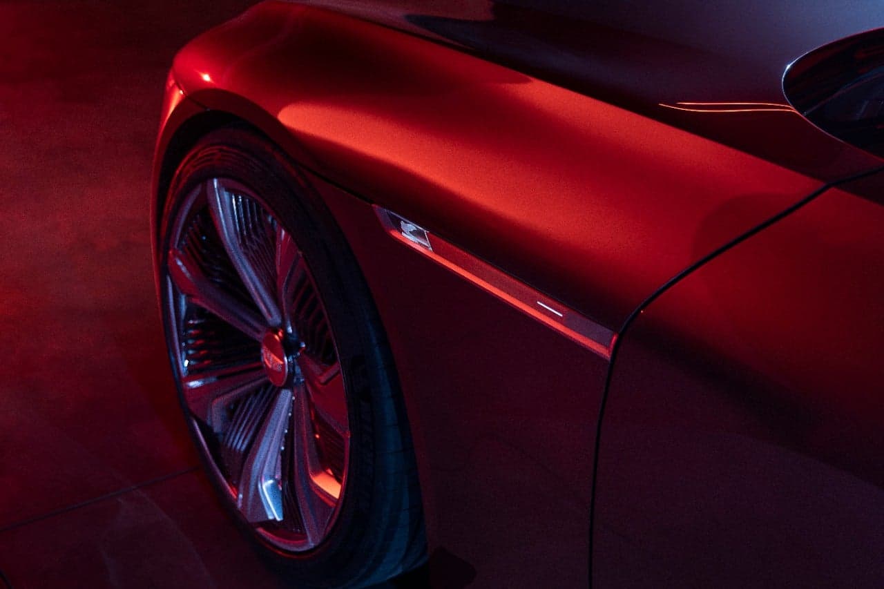 Cover Image for GM bereitet manuelle Produktion des E-Flaggschiffs Cadillac Celestiq vor