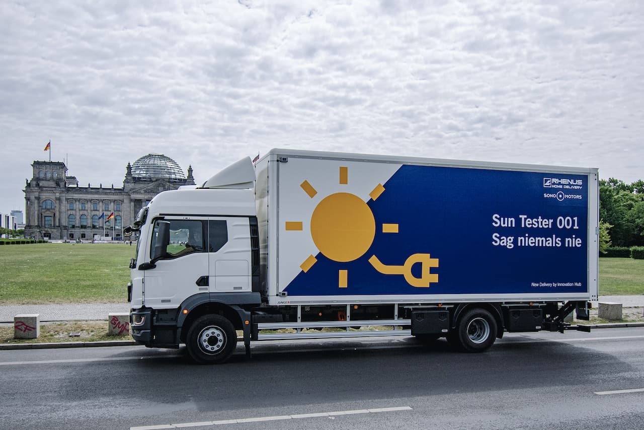 Cover Image for Sono Motors und Rhenus wollen die Solartechnologie optimieren