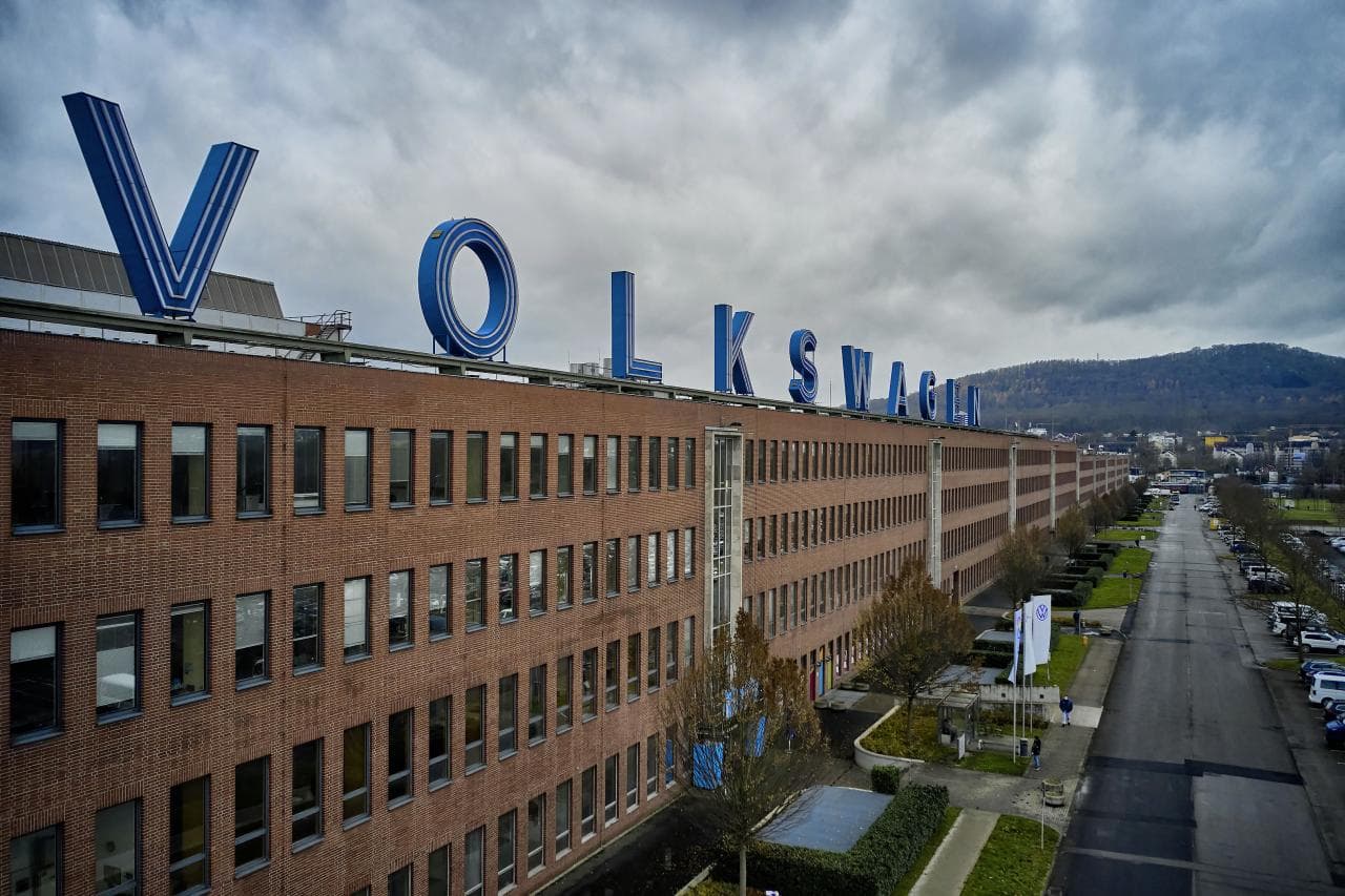 Cover Image for VW-Chef Schäfer: „Unsere Elektro-Offensive greift“
