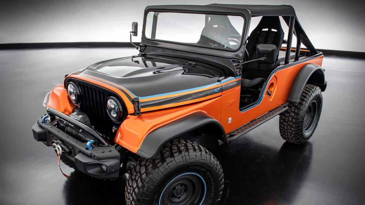 Cover Image for Mopar präsentiert Elektromotor-Kit in „Jeep CJ Surge Retro EV“