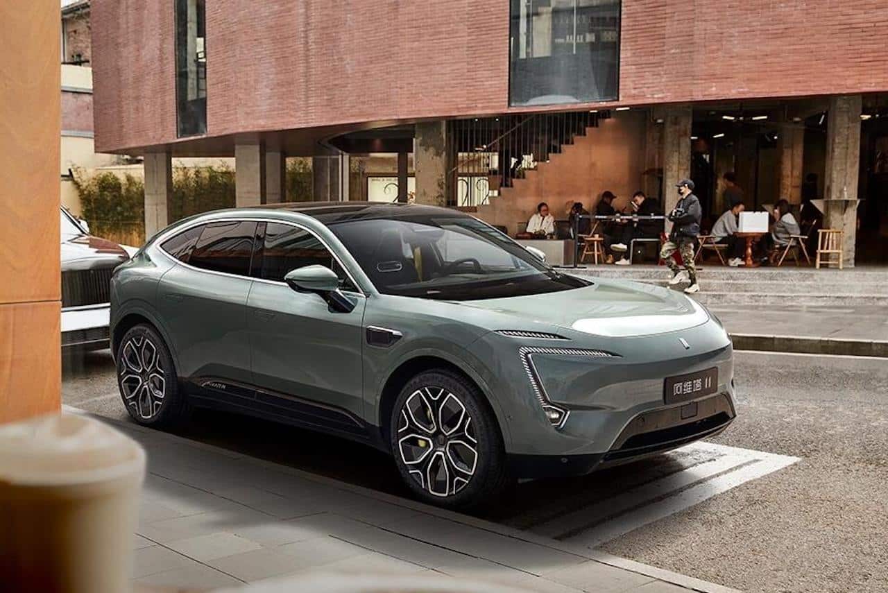 Cover Image for China: Avatr bringt neue Elektrolimousine und expandiert massiv