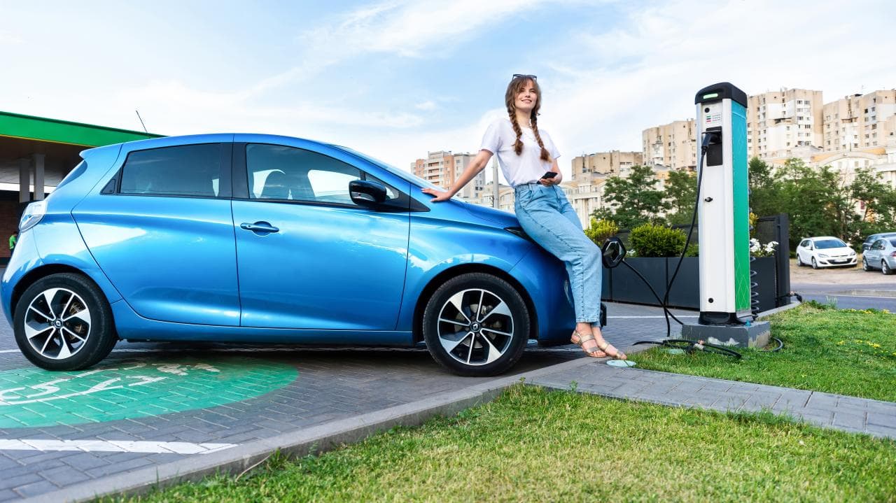 Cover Image for Renault Entwicklung: Bidirektionales Laden mit sehr hohem Wirkungsgrad