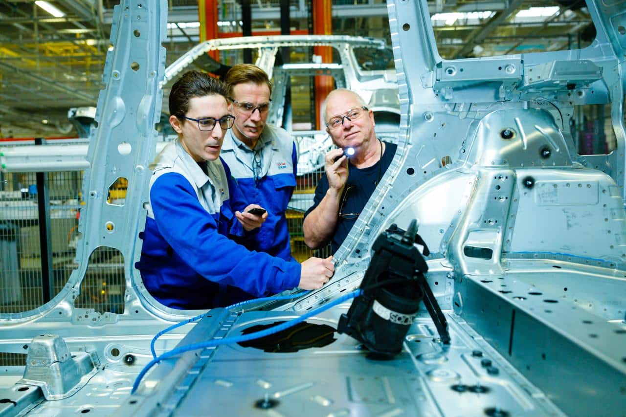 Cover Image for ElectricBrands: XBUS und Evetta werden bei VDL Nedcar gefertigt