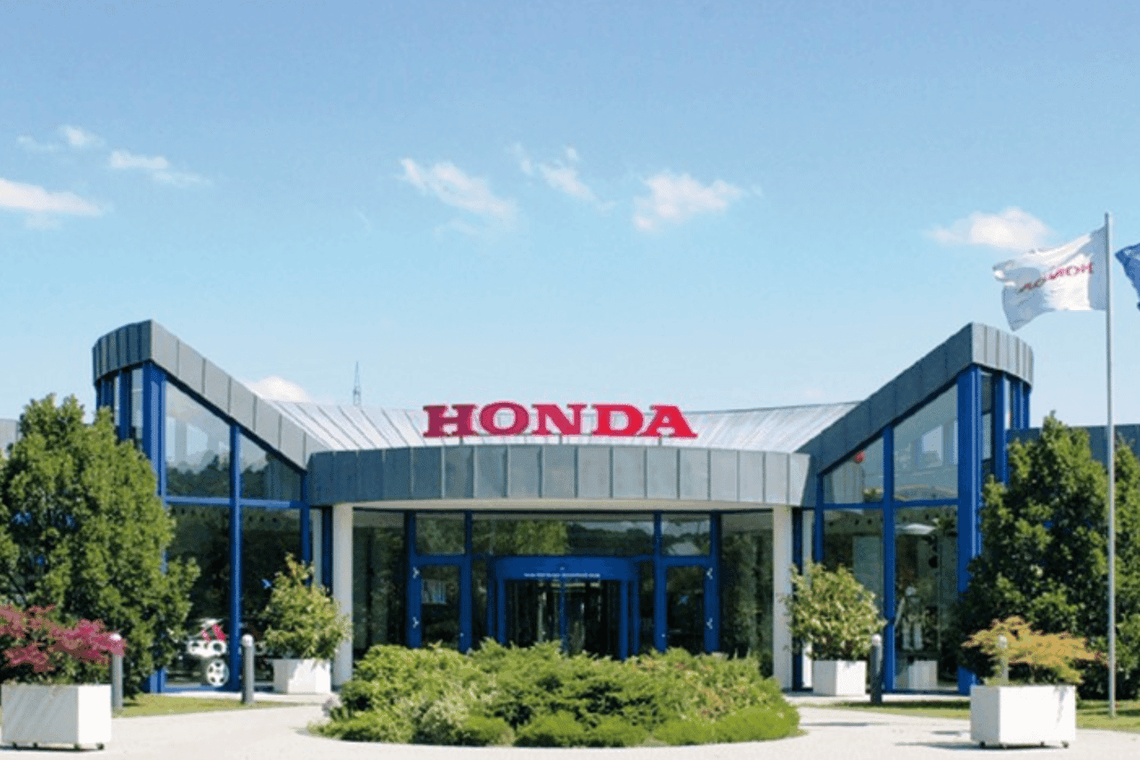 Cover Image for Honda baut Wasserstoff-Elektrolyse in Offenbach auf