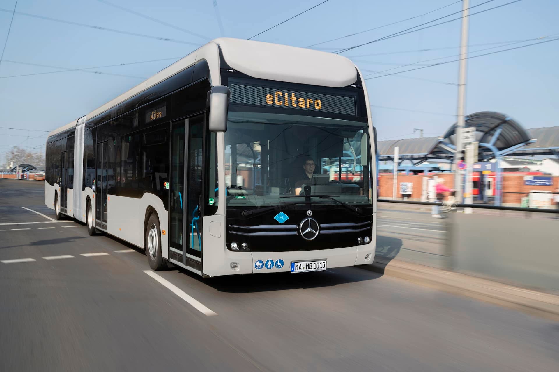 Cover Image for In Deutschland sind fast 2000 Elektro-Busse im Einsatz