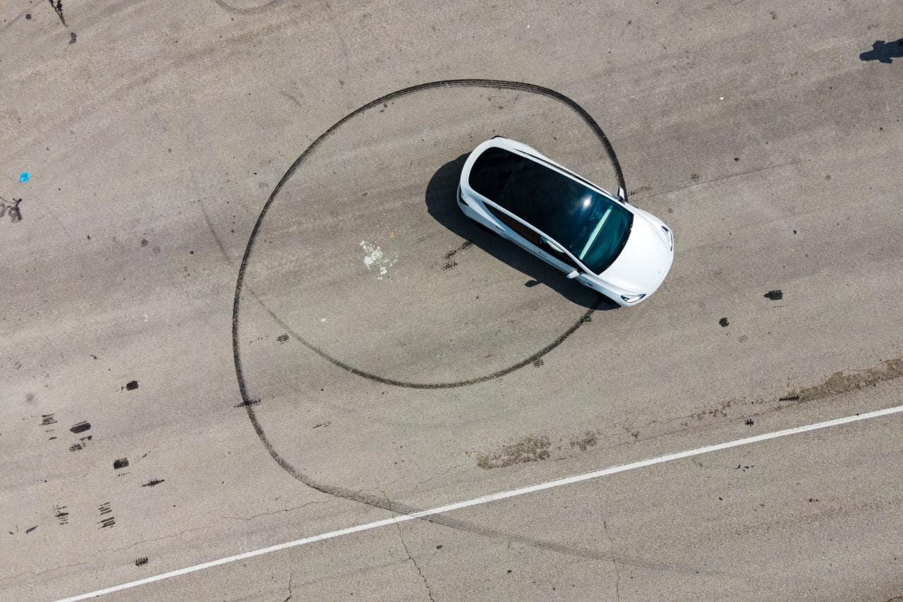 Tesla-Auftragsbestand scheint stabil zu bleiben