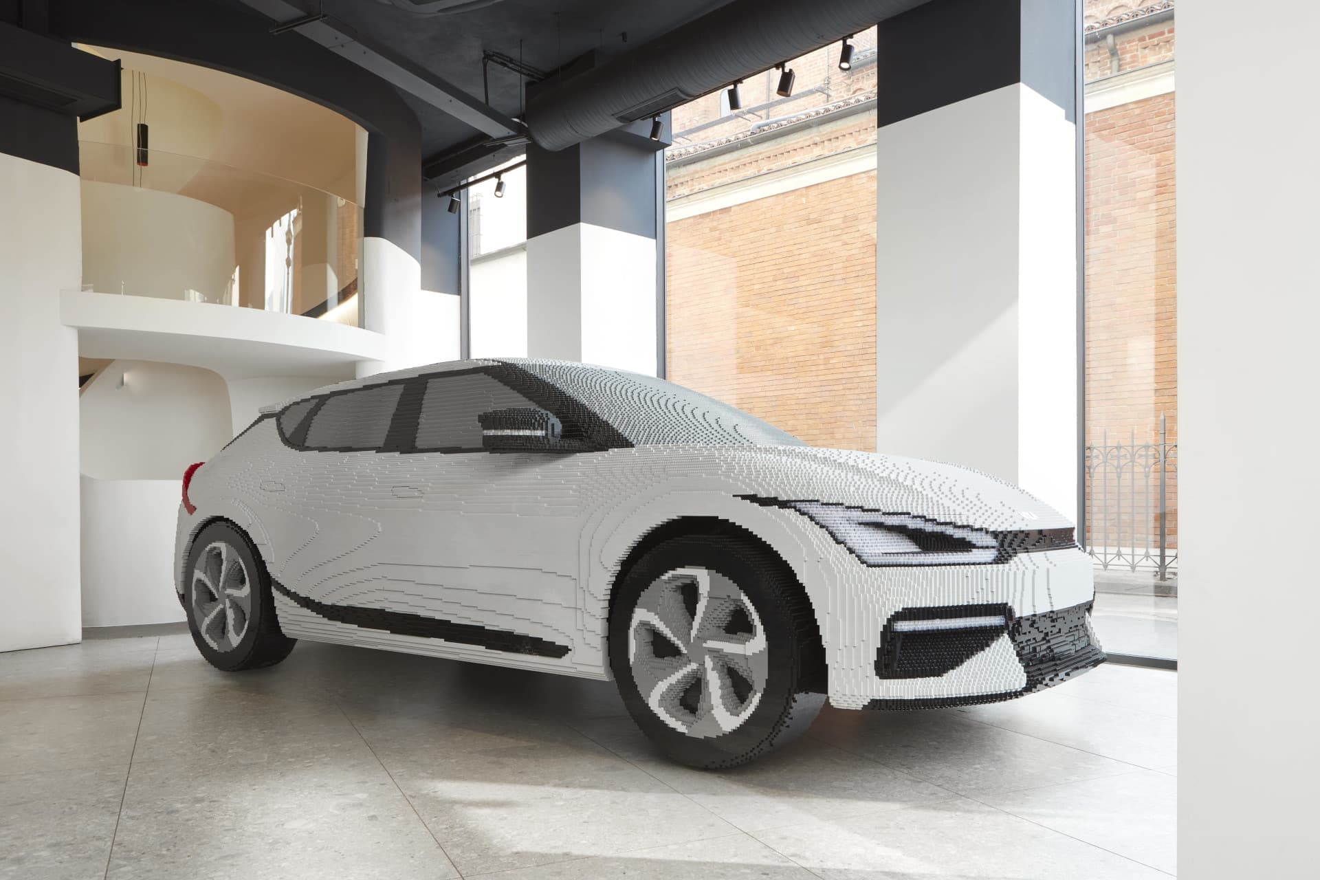 Cover Image for Kia EV6 aus 350.000 Lego-Steinen