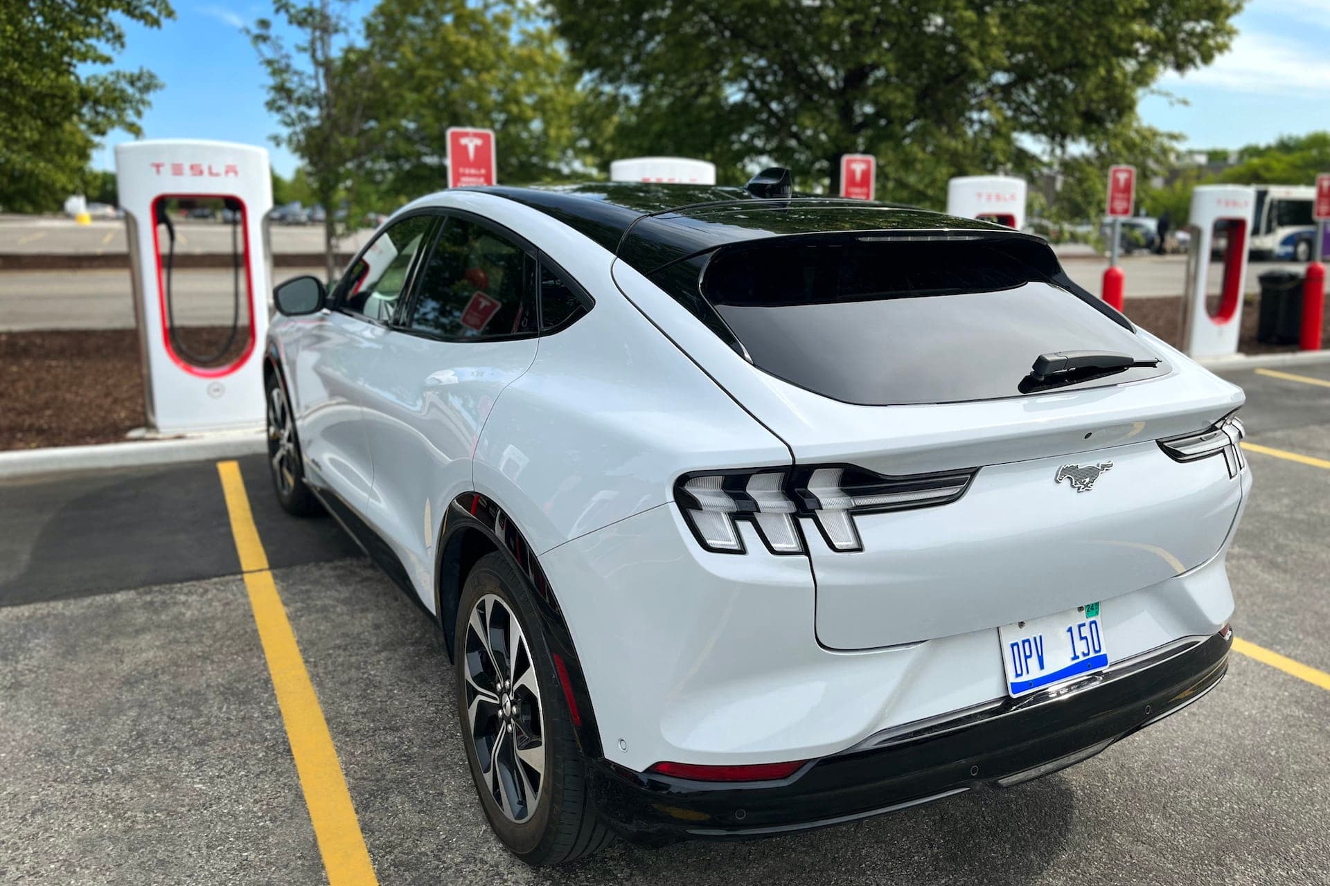 Cover Image for Ford: E-Autos legen um 44 Prozent zu