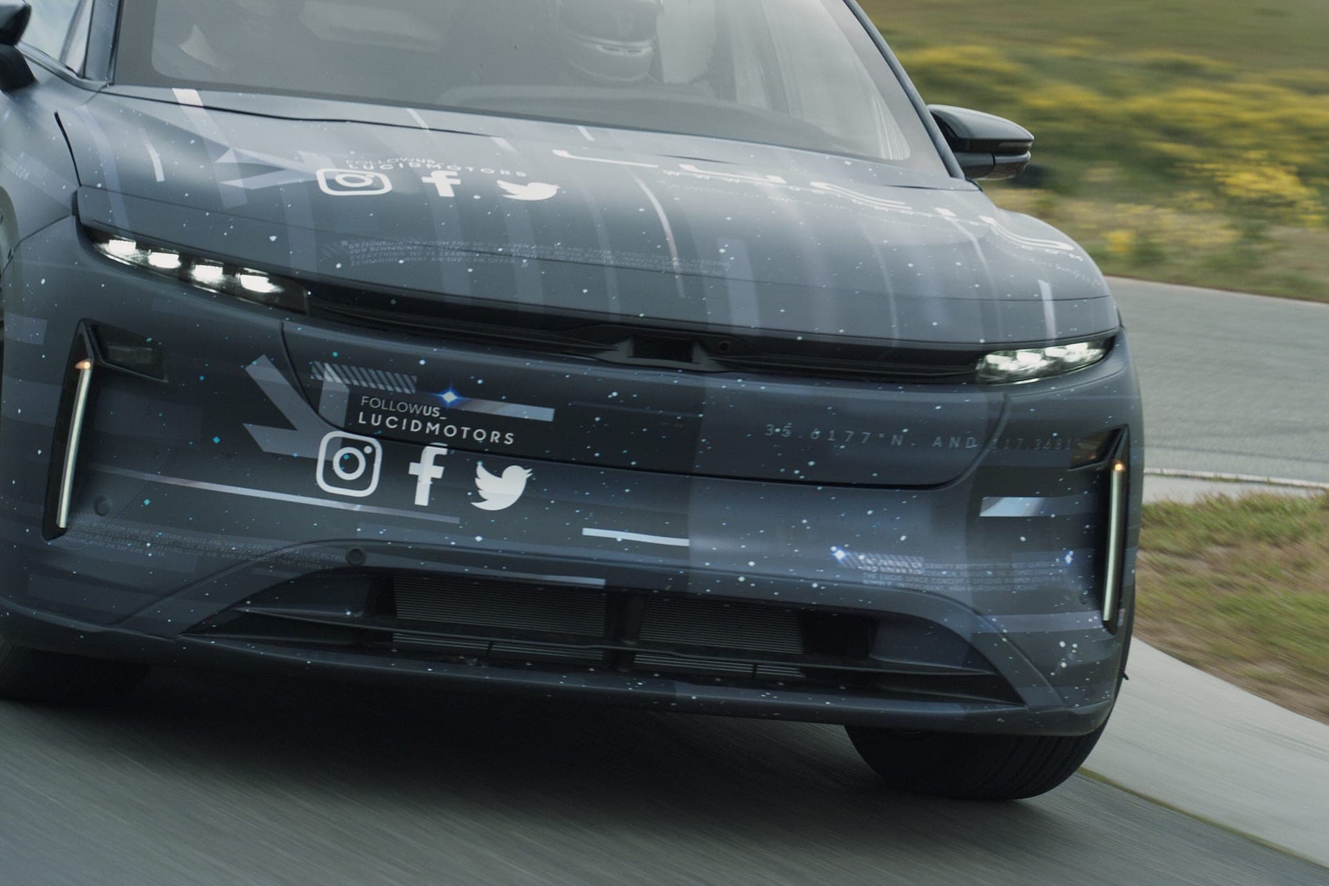Cover Image for Lucid Gravity: Elektrisches Luxus SUV testet auf öffentlichen Straßen