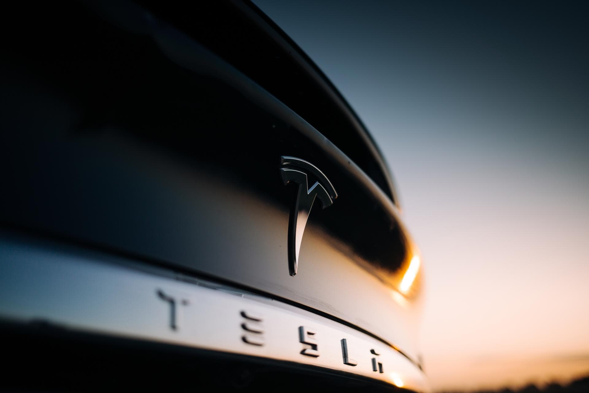Tesla führt Elektro-Neuwagenmarkt im Q1/2023 an