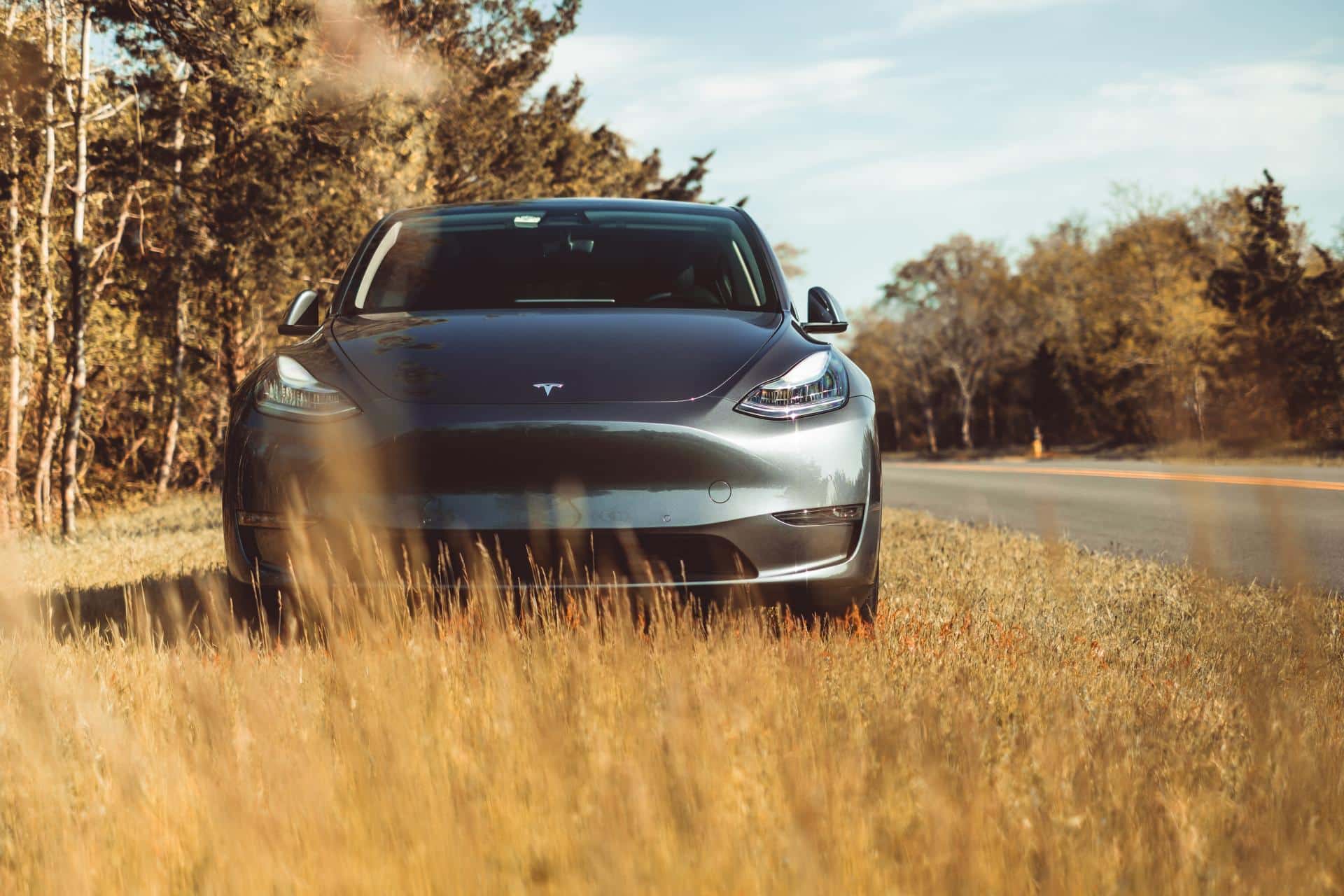 Cover Image for Tesla legt Grundstein für eigene Lithiumraffinerie