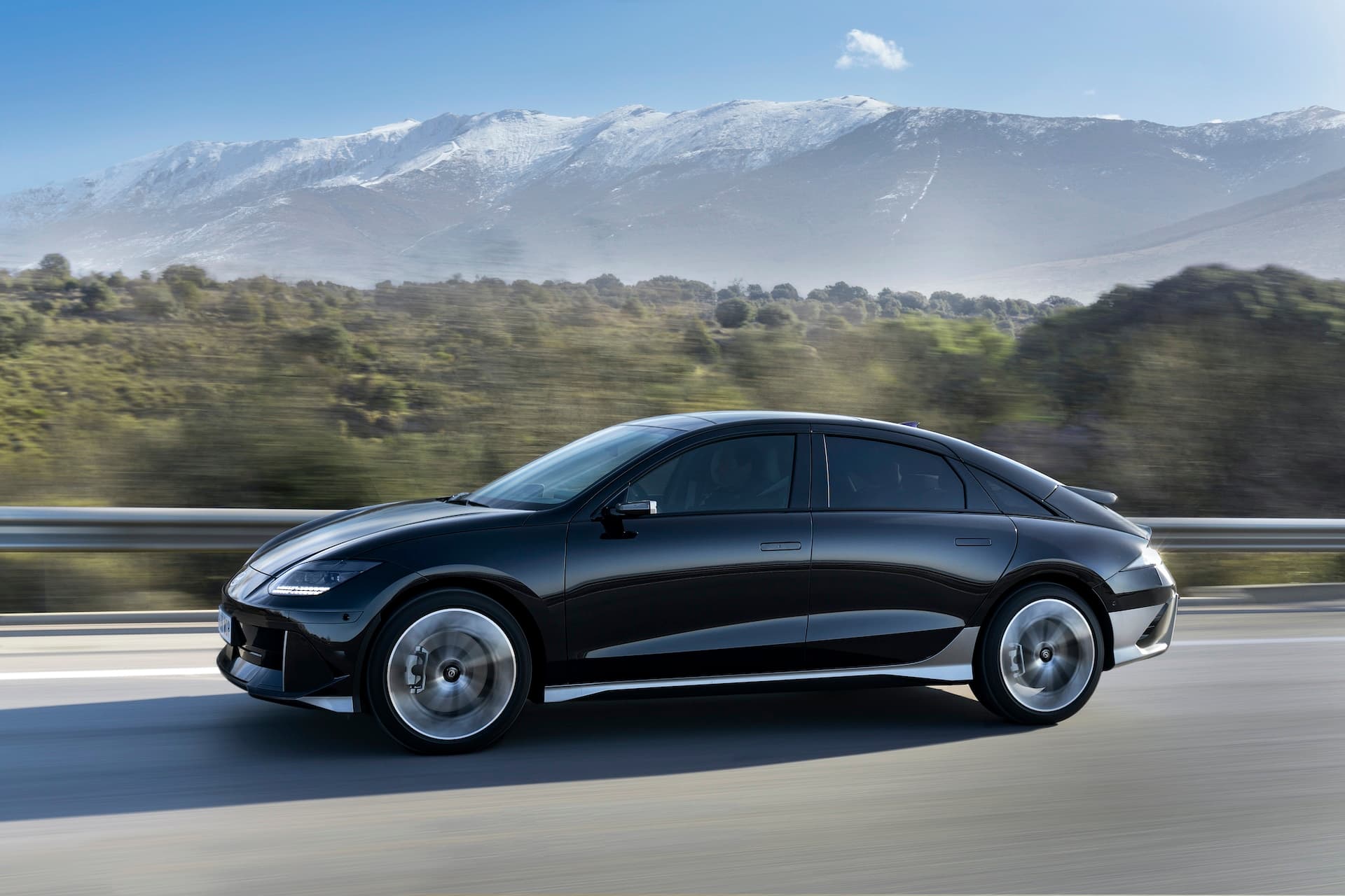 Cover Image for LFP-Batterien von Hyundai: Mehr Reichweite und Unabhängigkeit ab 2025
