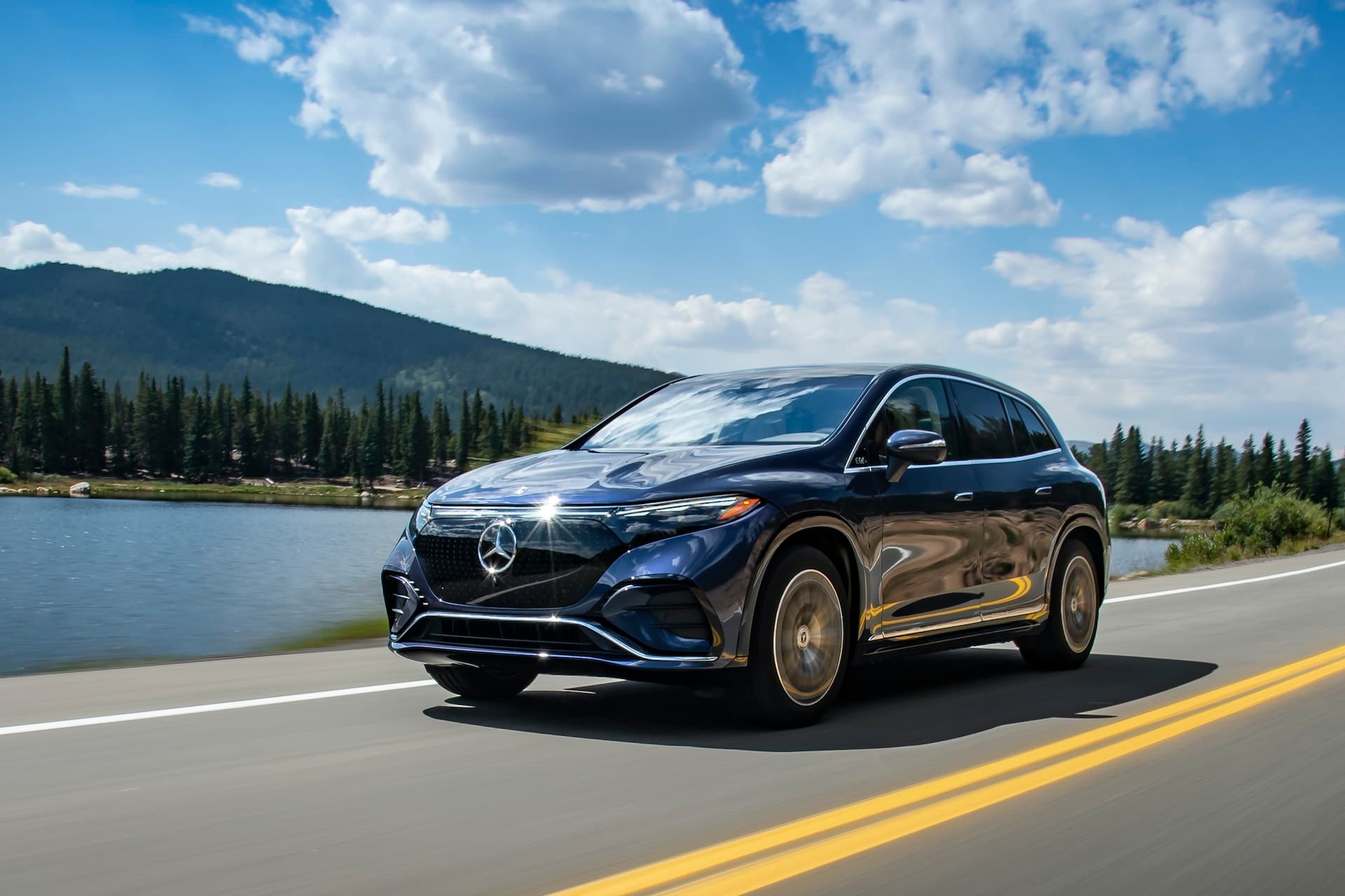 Cover Image for Mercedes: E-Autos mit 121 Prozent im Plus