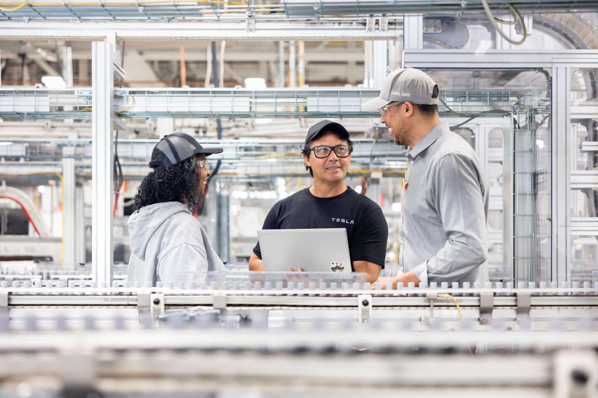 Cover Image for Tesla vs. IG Metall: Spannungen in Grünheide