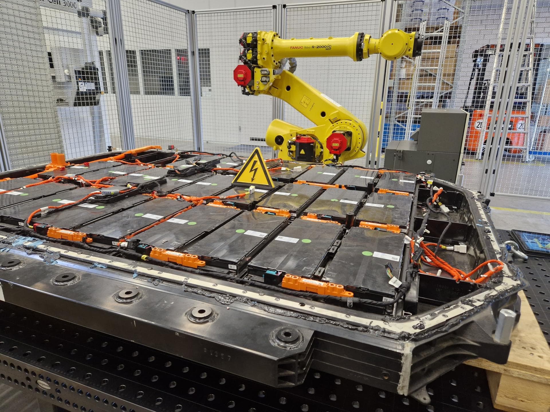 Cover Image for RWTH setzt auf KI bei Batterie-Demontage