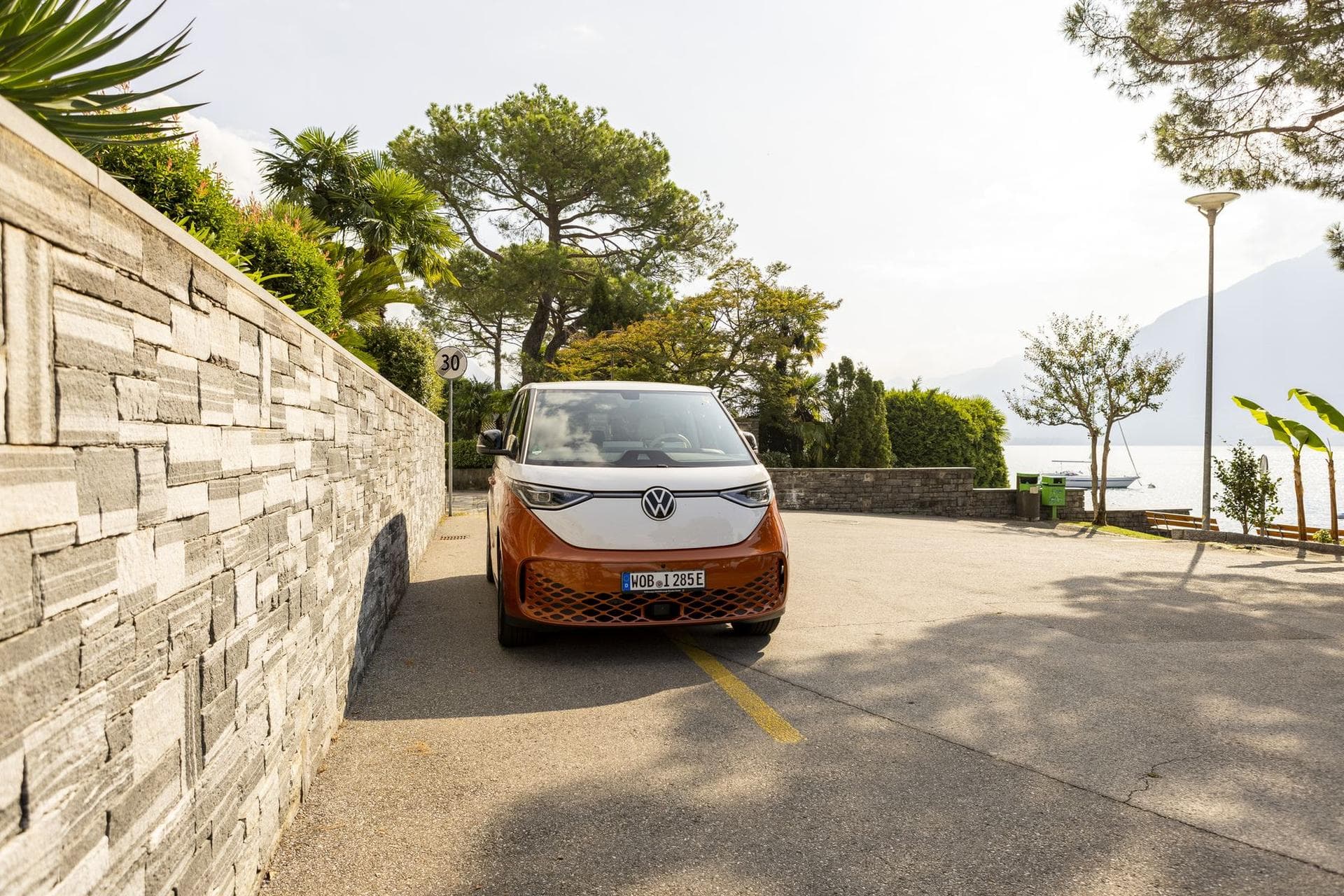 Cover Image for Unterwegs im VW ID. Buzz zum Lago Maggiore