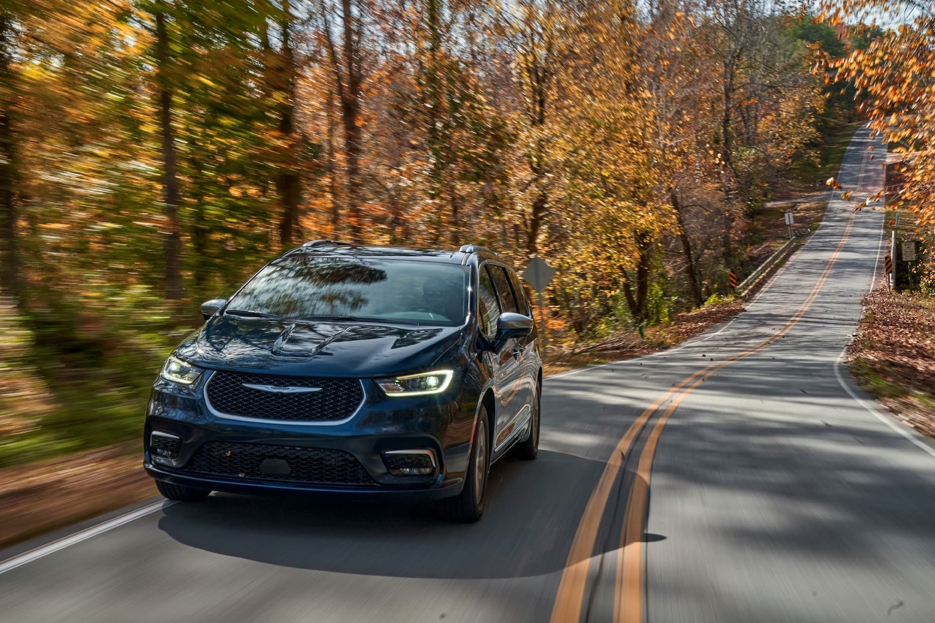 Cover Image for Chrysler legt elektrischen Crossover auf Eis