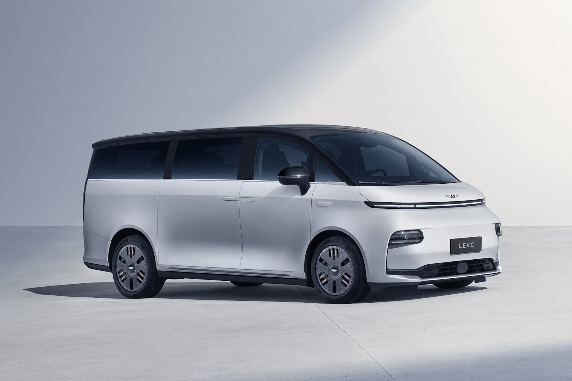 Cover Image for Neuer elektrischer Van von LEVC