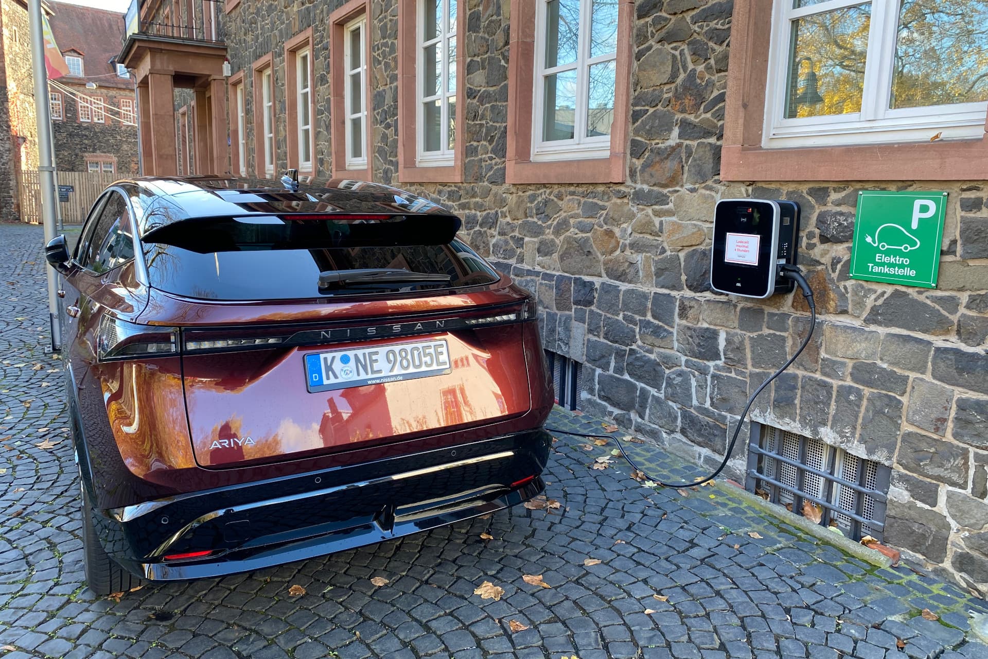 Cover Image for Nissan Ariya im Test: Japan-SUV mit Wohlfühl-Charakter