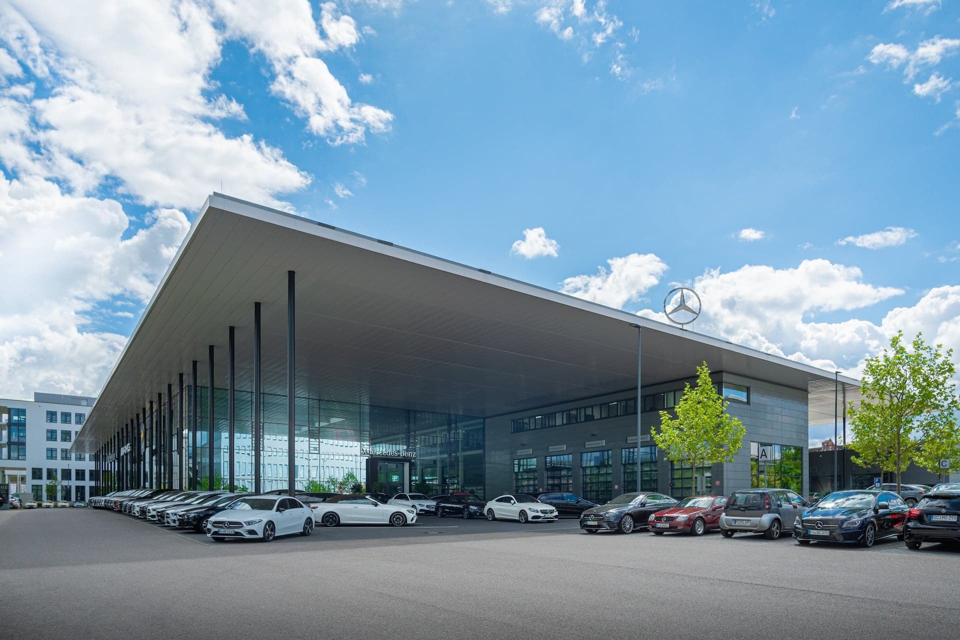 Alle müssen raus: Mercedes will eigene Autohäuser in Deutschland verkaufen