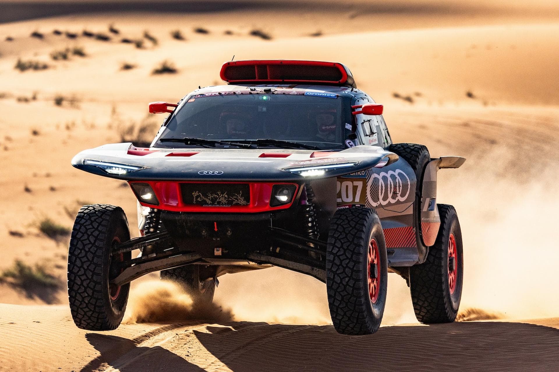 Cover Image for Was bringen Daytona, Dakar und Formel 1 für die E-Mobilität?
