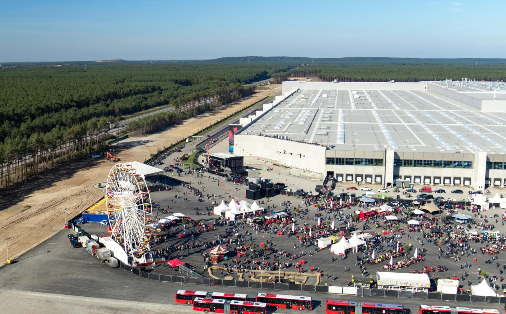 Cover Image for Tesla Grünheide stimmt gegen gewerkschaftlichen Betriebsrat