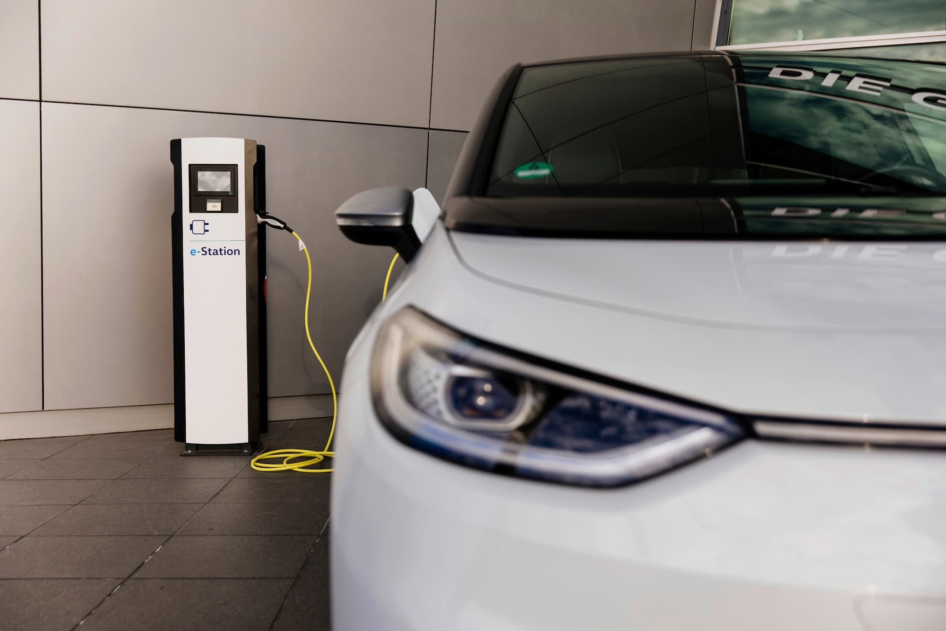 Cover Image for FAQ zur Vorkonditionierung bei Elektroauto-Akkus