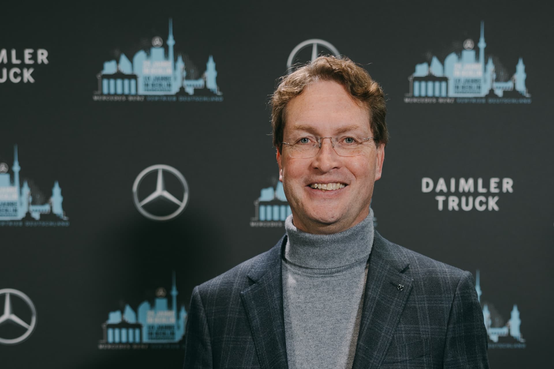 Cover Image for Mercedes-Chef plädiert für niedrigere Zölle auf chinesische E-Autos