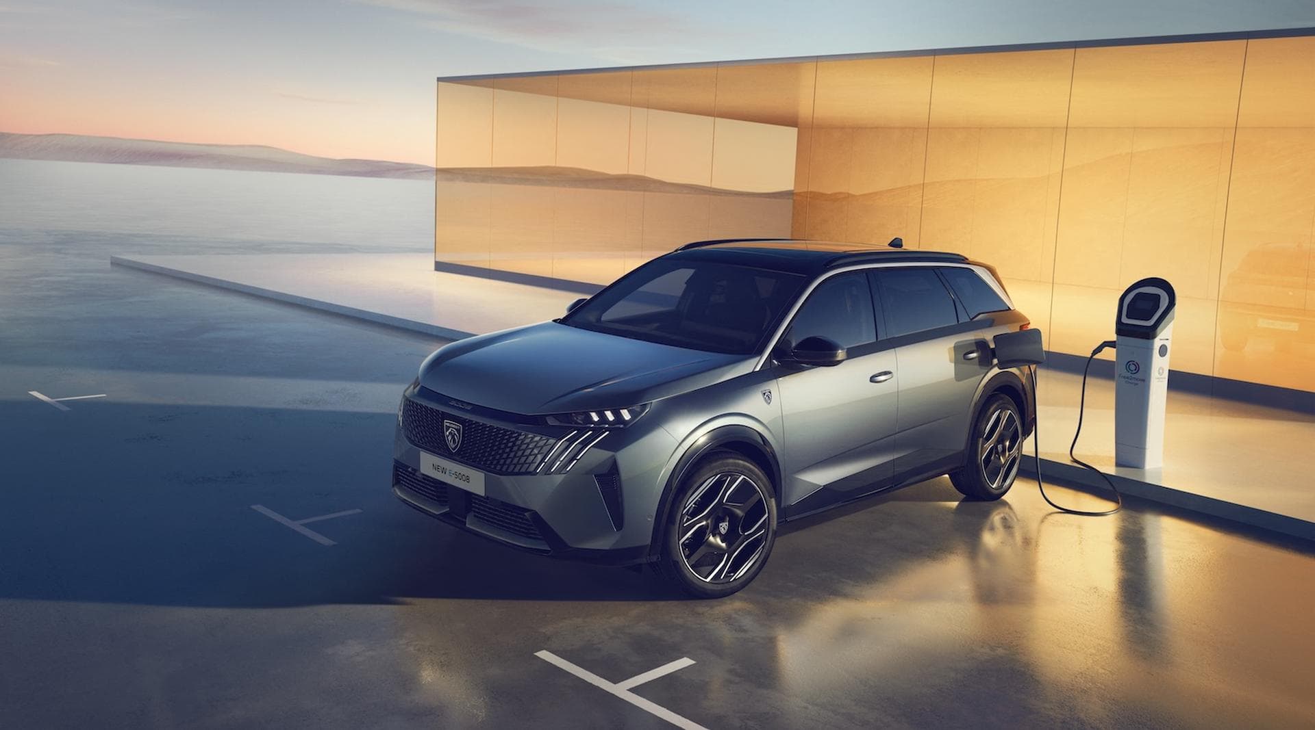 Cover Image for Peugeot e-5008: Performanter Siebensitzer ab 40.000 Euro