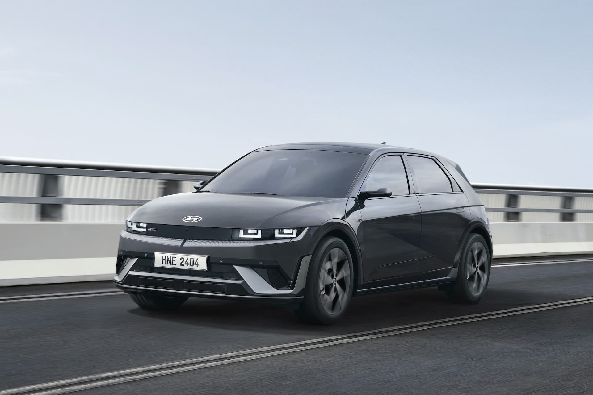 Cover Image for Größere Batterie, bessere Konnektivität: Hyundai frischt den Ioniq 5 auf