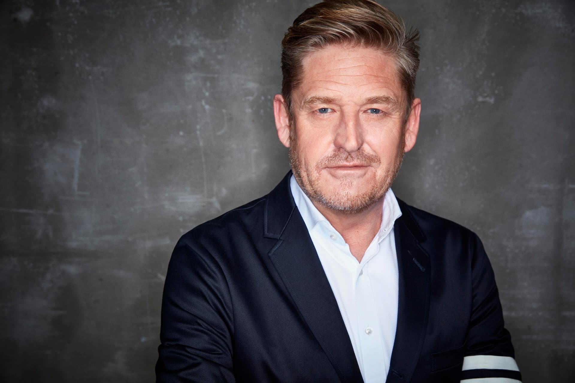 Cover Image for Stellantis sucht neuen CEO – Griffiths im Gespräch